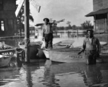 Flooded_Greenville__Mississippi__1927
